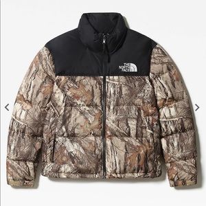 The North Face 1996 Retro Nuptse Jacket Womens kelp tan forest